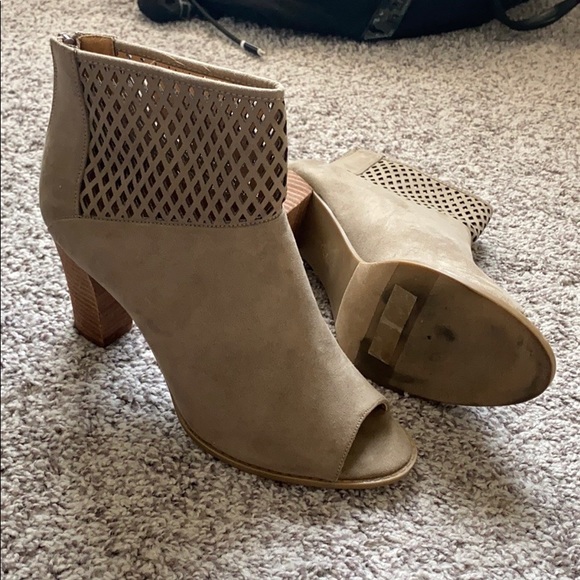 report peep toe booties